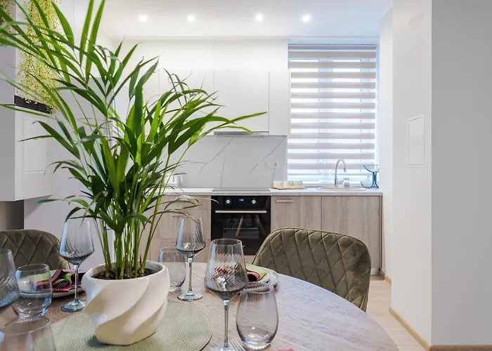 Quiet Garden Apartment Riga